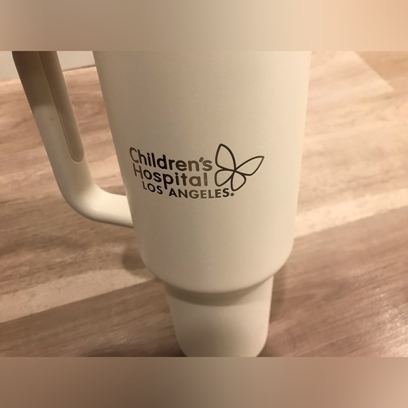 Stanley 40oz Tumbler - Picture 14 of 14